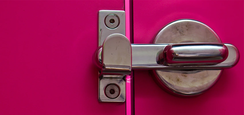 Childproof Gate Lock in Wilton, California